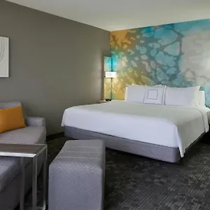 Courtyard By Marriott Airport 3*, Toronto Canada